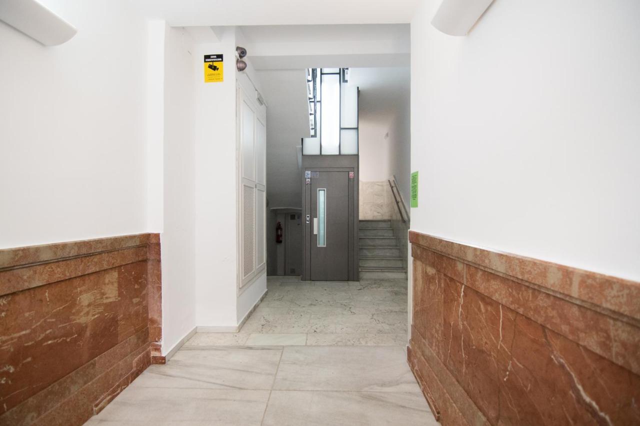 Tuguest Alhondiga Apartment Granada Exteriör bild